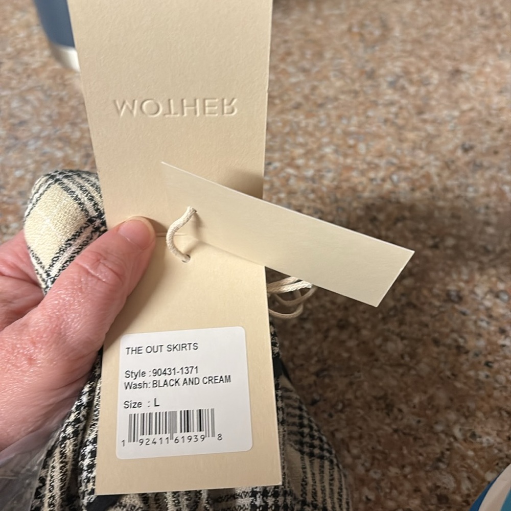 NWT Mother The Out Skirts Plaid Skirt with pockets fits probably closer to a M - Picture 6 of 8